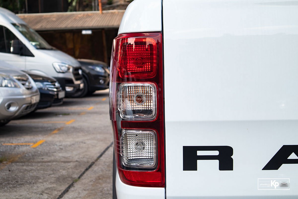 đèn hậu xe Ford Ranger lắp ráp 2021.